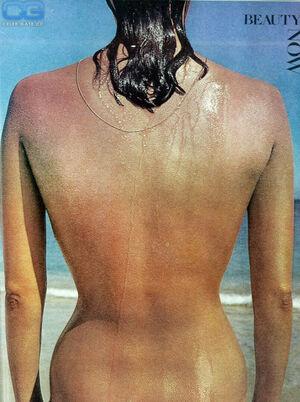 Raquel Welch photo 55