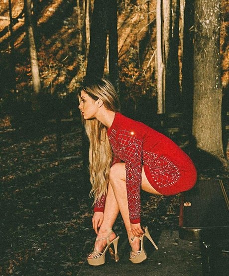 Raven Walton photo 6