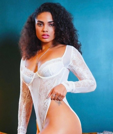 Ravyn Rochelle photo 12