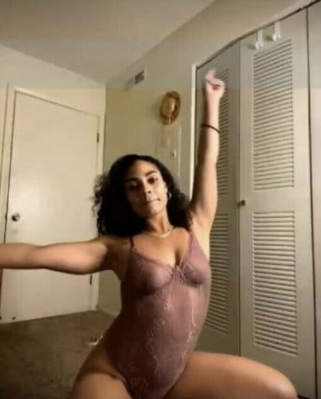 Ravyn Rochelle photo 64