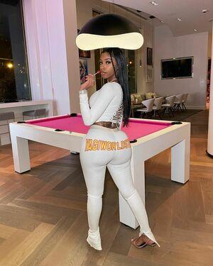 Realamarie photo 3