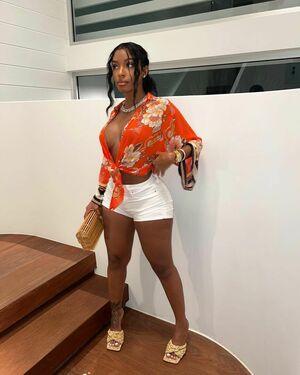 Realamarie photo 6