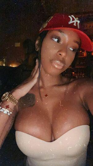 Realamarie photo 9
