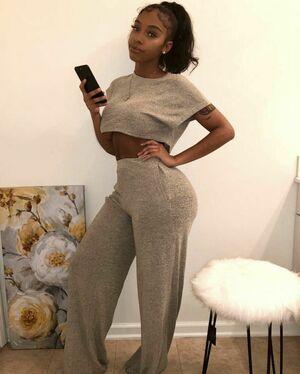 Realamarie photo 16