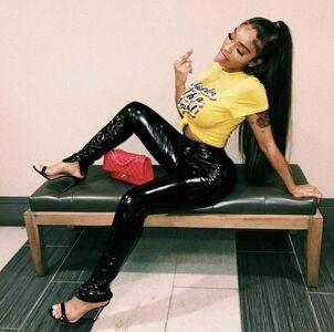 Realamarie photo 26