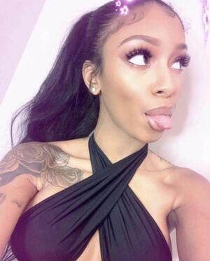 Realamarie photo 69