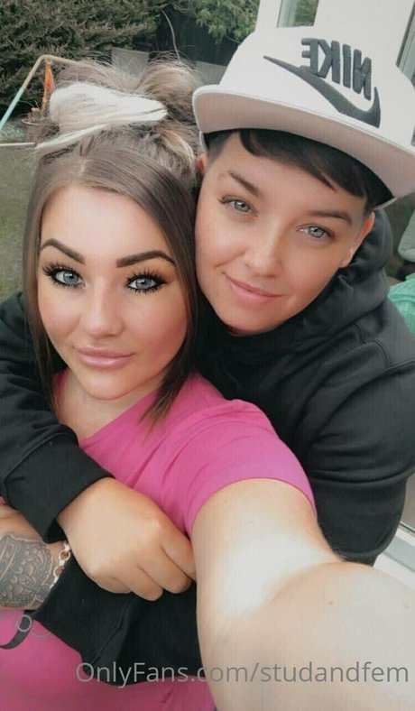 Reallesbiansx photo 9