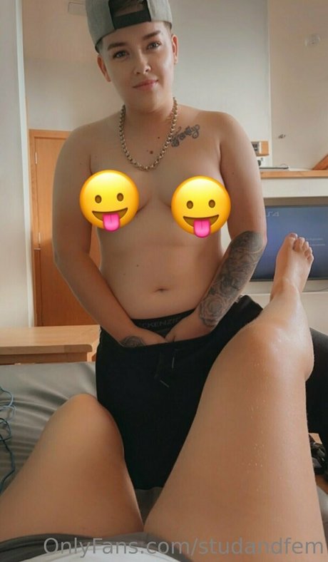 Reallesbiansx photo 23