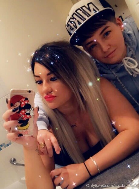 Reallesbiansx photo 36