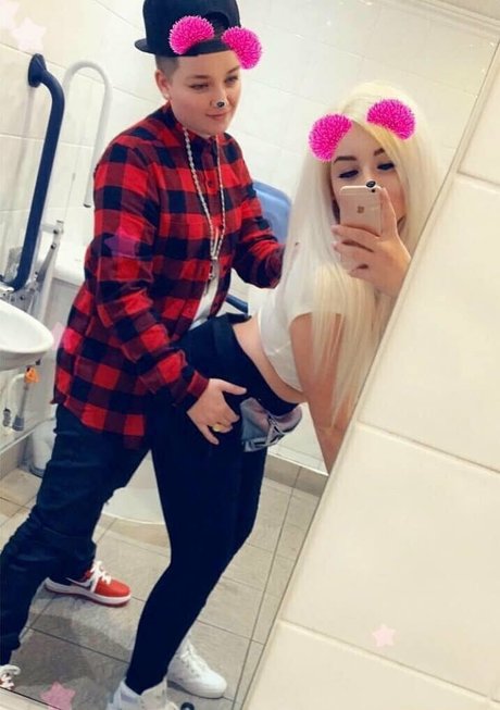 Reallesbiansx photo 37