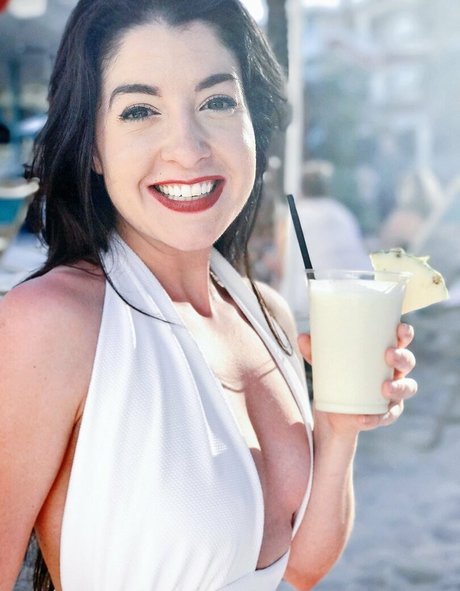 Rebecca Ford photo 102