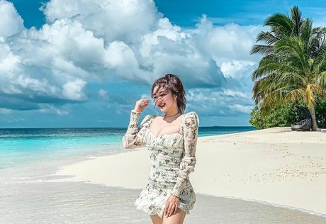 Rebecca Liu photo 85
