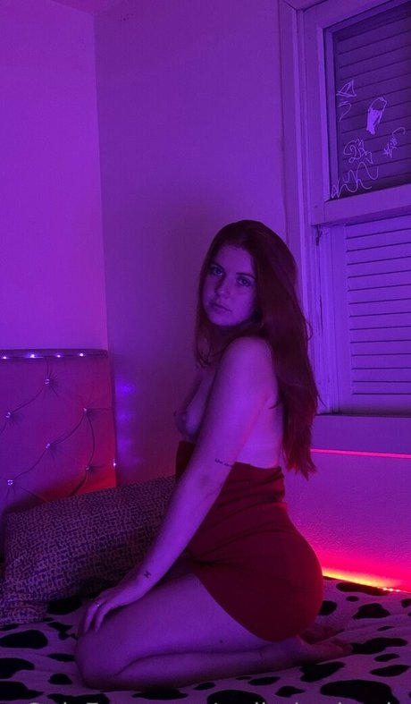 Redhairedmaia photo 77