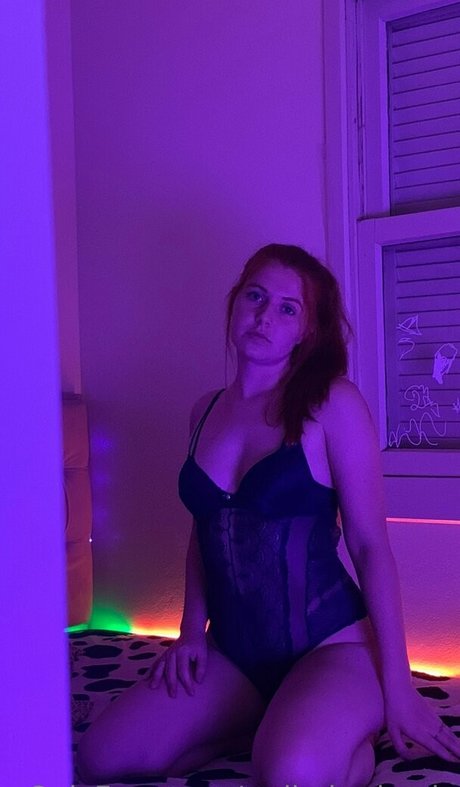 Redhairedmaia photo 80