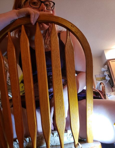 Redhead_raven photo 13