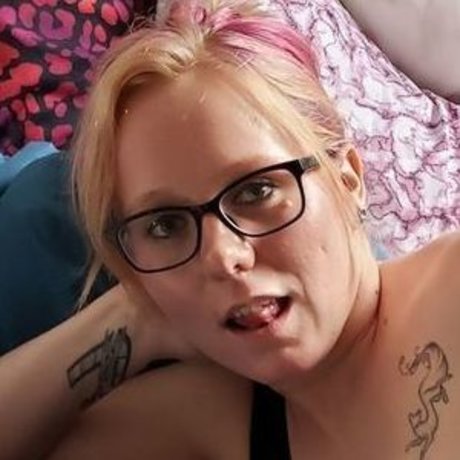 Redhead_raven photo 49