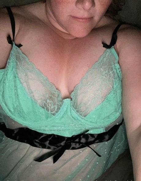 Redheadfreakwithfreckles photo 7
