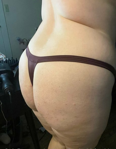 Redheadfreakwithfreckles photo 10