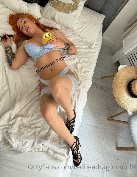 Redheadragonmodel photo 21