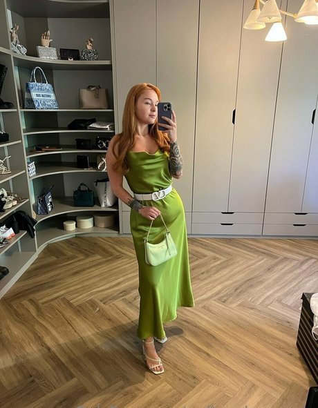 Redheadragonvip photo 180