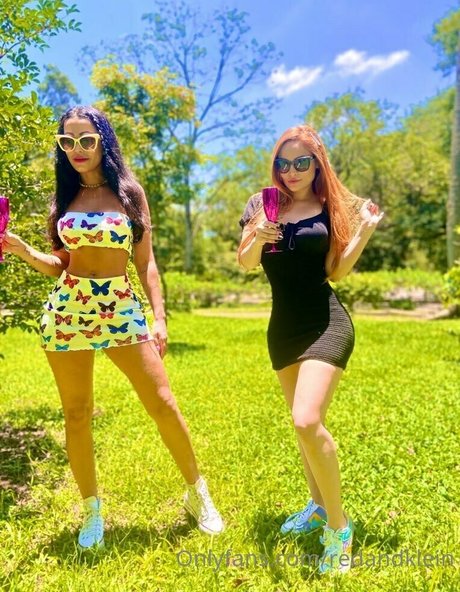 Redtopmodel2022 photo 24