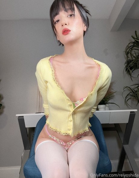 Rei Yoshida photo 41