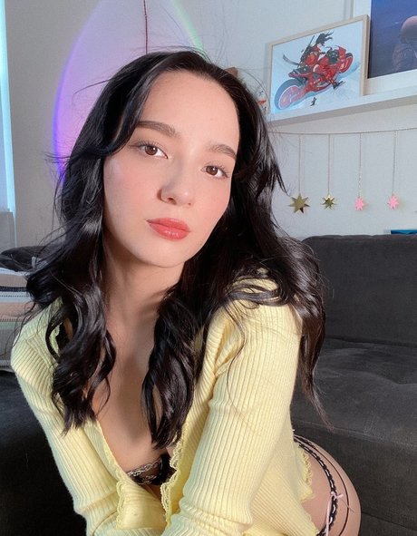 Rei Yoshida photo 72