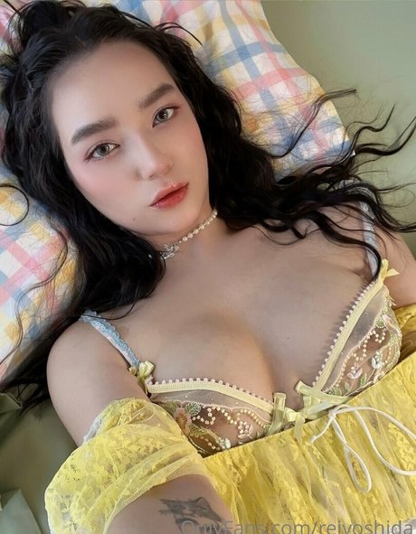 Rei Yoshida photo 136