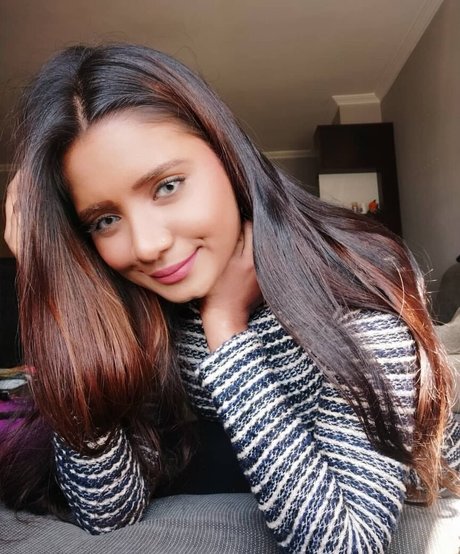 Resha Antony photo 53