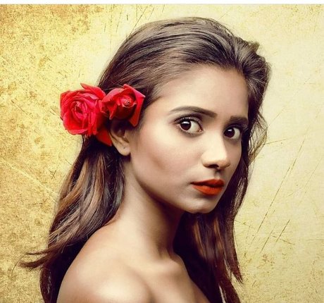 Resha Antony photo 70