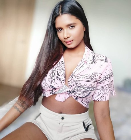 Resha Antony photo 101