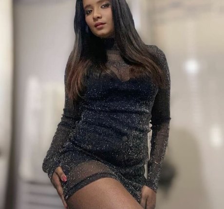Resha Antony photo 114