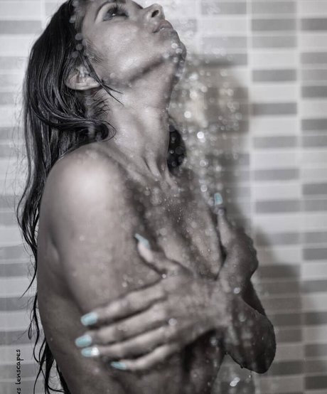 Resha Antony photo 245