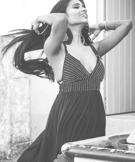 Resha Antony photo 251
