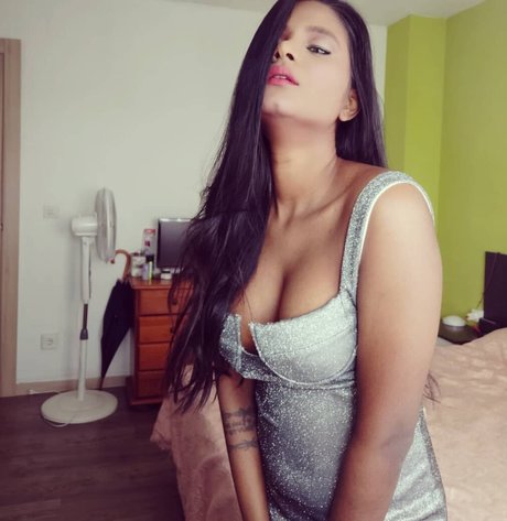 Resha Antony photo 271