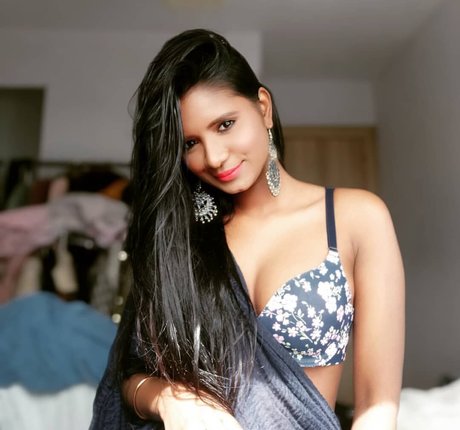 Resha Antony photo 292
