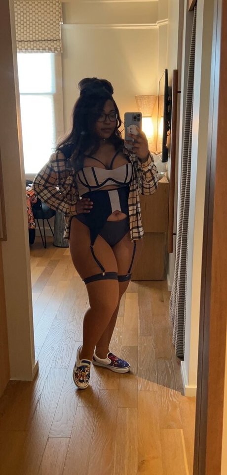 Ria Parker photo 5
