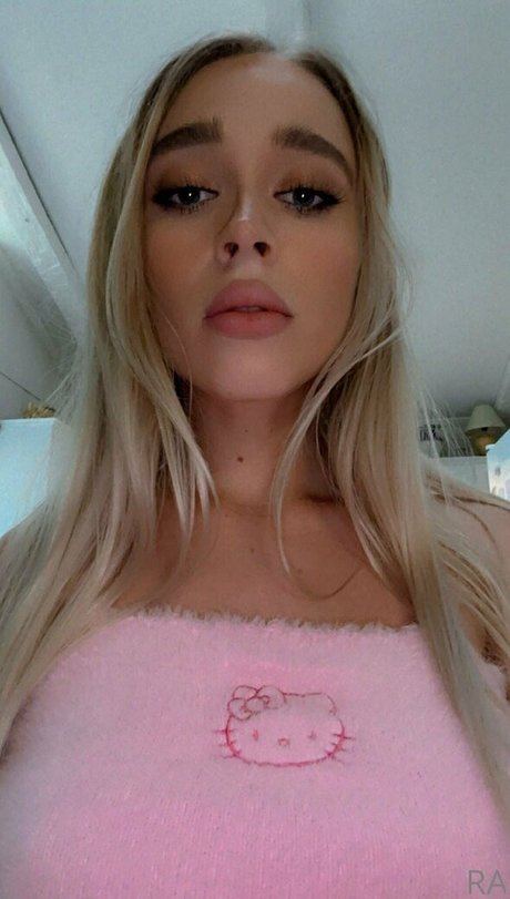 Rileyannemodel photo 42