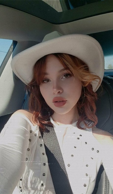Rita Stark photo 19