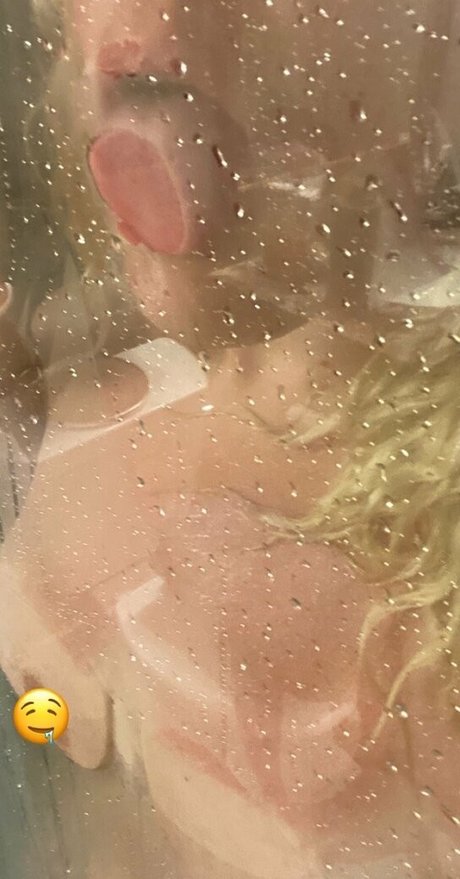 Robynn_skye_free photo 57