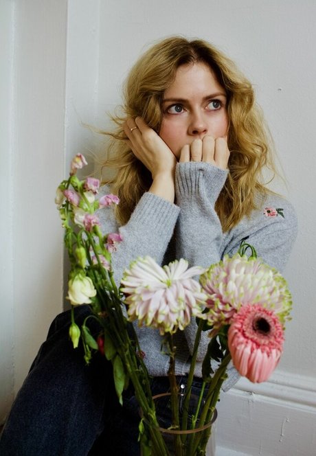 Rose McIver photo 2