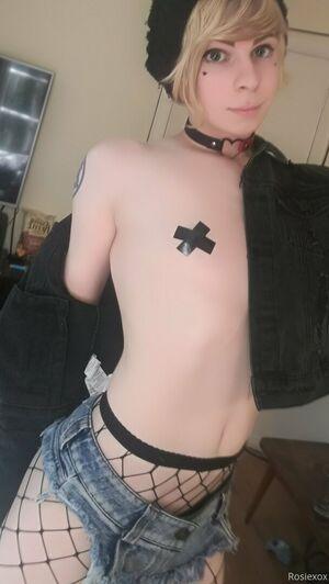 rosiexox2 photo 37