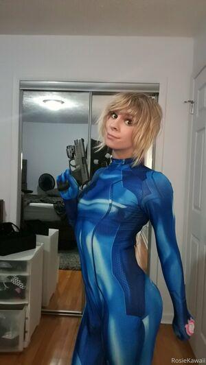 rosiexox2 photo 380