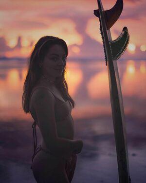 Roxane ASMR photo 50