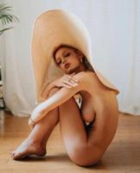 Roxane Eylaud photo 4