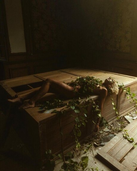 Roxane Eylaud photo 15