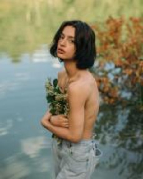 Roxane Eylaud photo 32