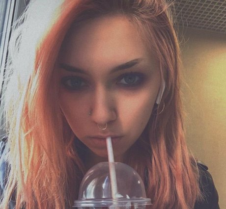 Roxy Loov photo 37