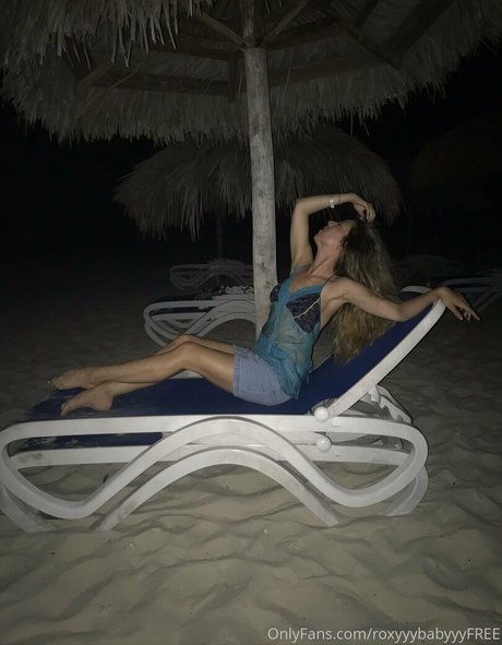 Roxyyybabyyyfree photo 8