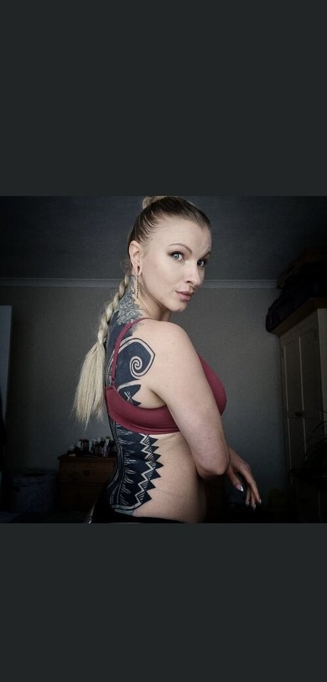 Ruby True Asmr photo 2